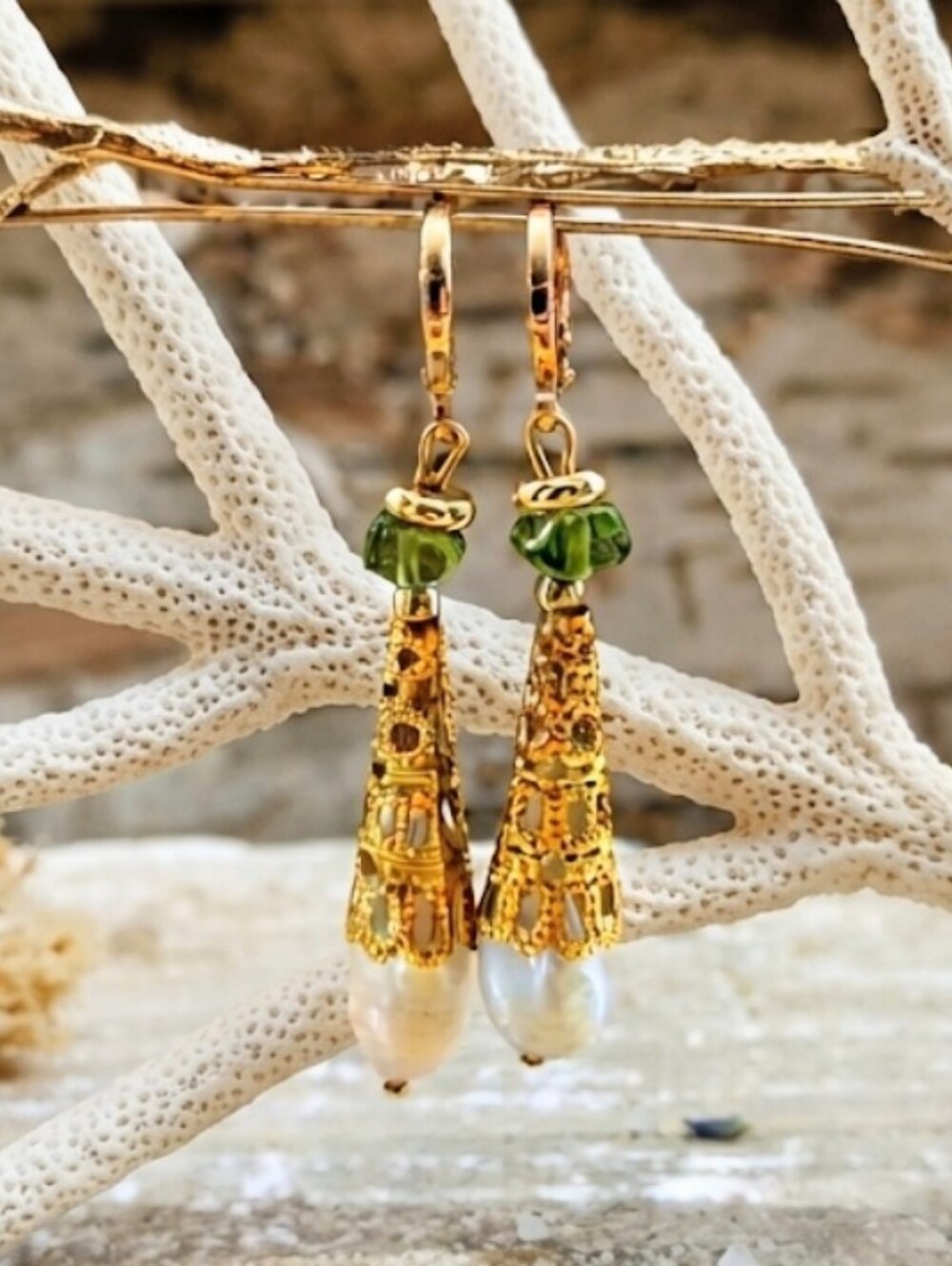 Victorian Natural White Biwa Stick Pearl & Peridot In Gold Filligree Earrings